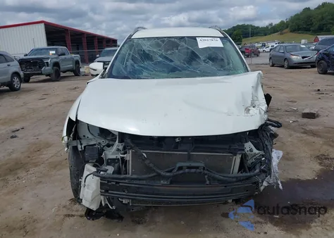 2017 Nissan Rogue Sl z USA, uszkodzony, nr VIN 5N1AT2MV4HC824909